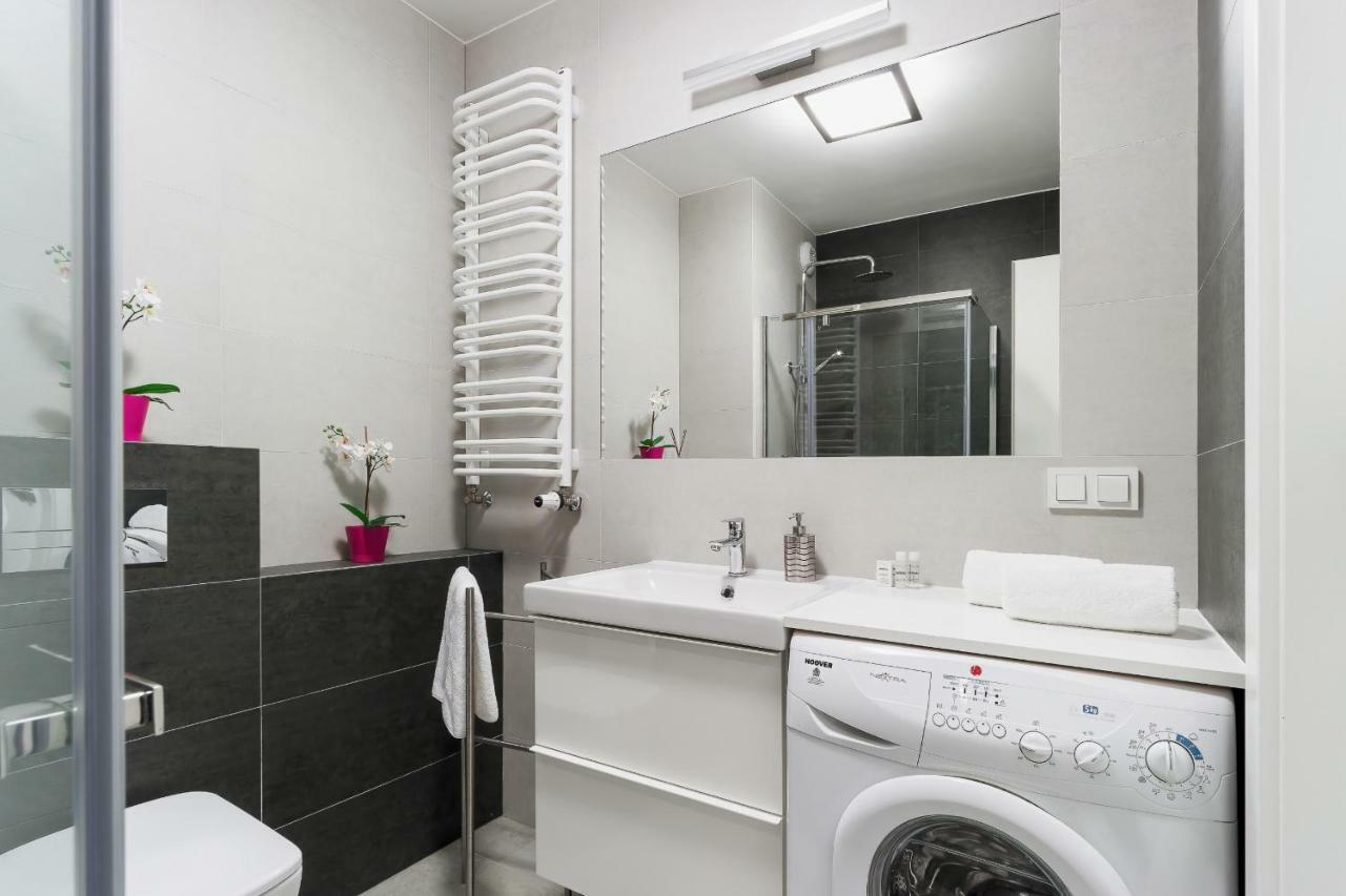 קרקוב Apartments Claro II By Noclegi Renters מראה חיצוני תמונה